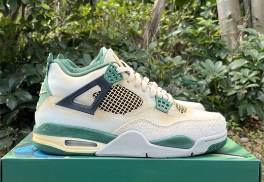 Air Jordan 4    DC7770-106 40-47.5
